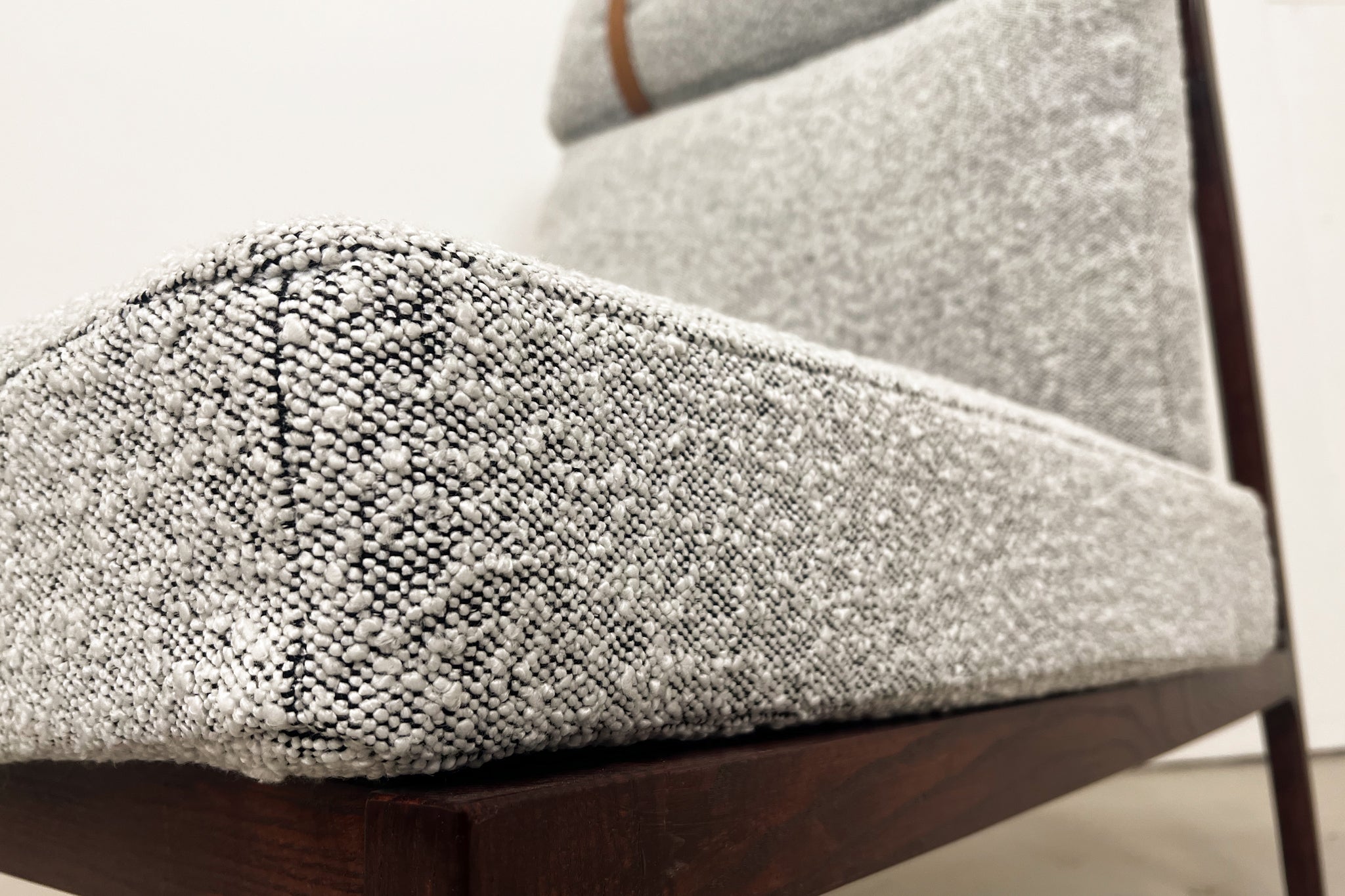 LM10185 ACCENT CHAIR